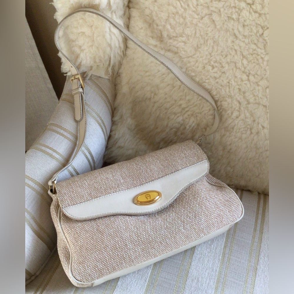 Ladies Etienne Aigner cream leather & woven handbag